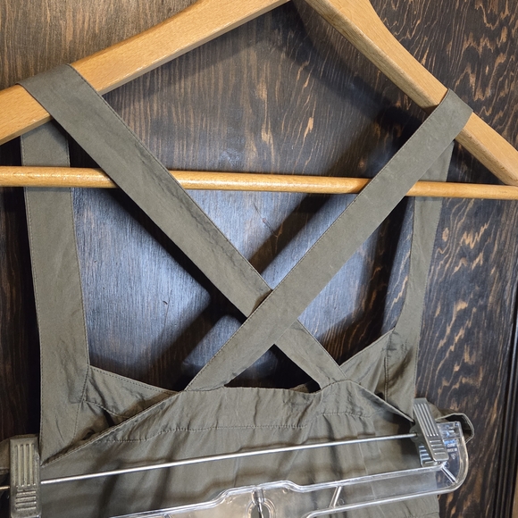 Banana Republic Sage Silk  Ruffled Tiered Crossback Straps Top - Picture 10 of 13